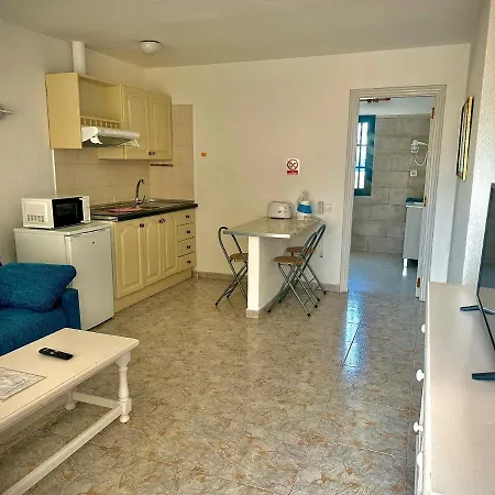 Aparthotel Doble Uve *