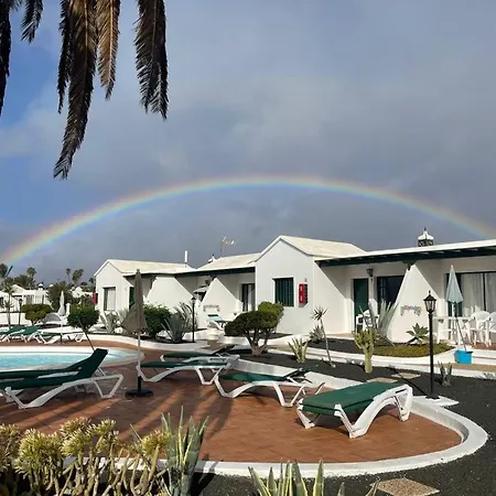 Aparthotel Doble Uve *