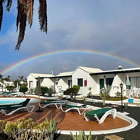 Doble Uve Aparthotel
