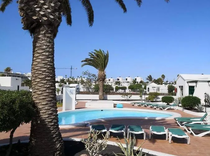 Aparthotel Doble Uve